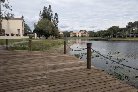 Condo in Coconut Creek, Florida, 2 bedrooms  № 1478183 - photo 30