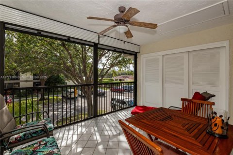 Condo in Coconut Creek, Florida, 2 bedrooms  № 1478183 - photo 3