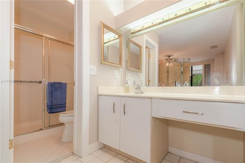 Condo in Coconut Creek, Florida, 2 bedrooms  № 1478183 - photo 18
