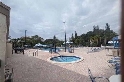 Condo in Coconut Creek, Florida, 2 bedrooms  № 1478183 - photo 29