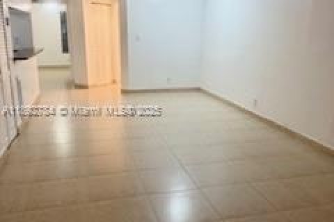 Copropriété à louer à Miami, Floride: 2 chambres, 113.71 m2 № 1945452 - photo 9
