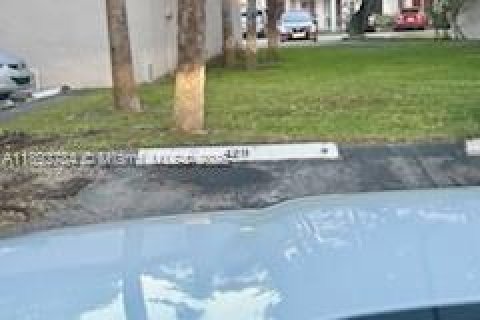 Copropriété à louer à Miami, Floride: 2 chambres, 113.71 m2 № 1945452 - photo 24