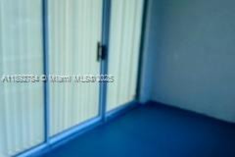 Copropriété à louer à Miami, Floride: 2 chambres, 113.71 m2 № 1945452 - photo 23