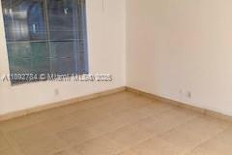 Copropriété à louer à Miami, Floride: 2 chambres, 113.71 m2 № 1945452 - photo 14