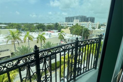 Apartment in South Miami, Florida 1 bedroom, 41.81 sq.m. № 1830593 - photo 5
