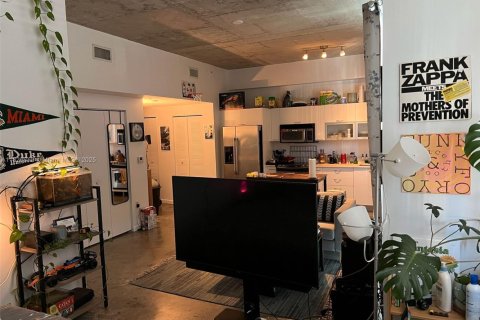 Condominio en alquiler en Miami, Florida, 1 dormitorio, 57.6 m2 № 1797500 - foto 4