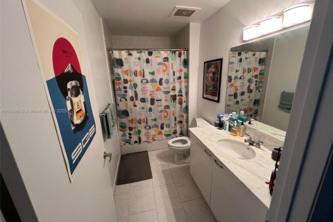 Condo in Miami, Florida, 1 bedroom  № 1797500 - photo 7