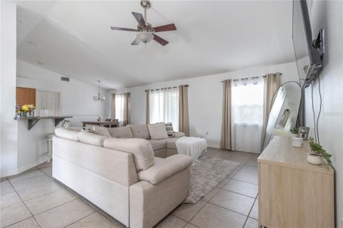 House in Mulberry, Florida 3 bedrooms, 135.45 sq.m. № 1564671 - photo 8