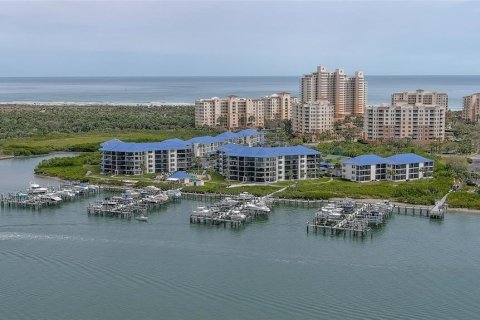 Condo in New Smyrna Beach, Florida, 2 bedrooms  № 1869247 - photo 14