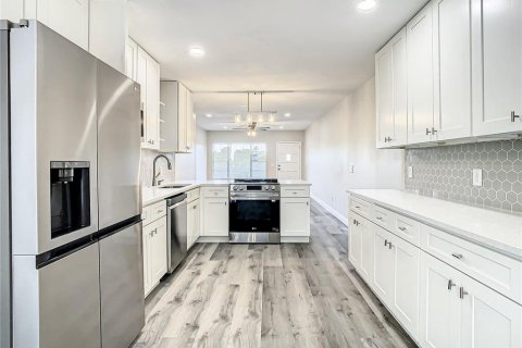 Copropriété à vendre à Clearwater, Floride: 2 chambres, 102.19 m2 № 1551661 - photo 11