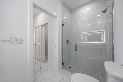 House in Lehigh Acres, Florida 4 bedrooms, 153.29 sq.m. № 2028294 - photo 16