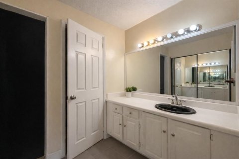Copropriété à vendre à Orlando, Floride: 3 chambres, 106 m2 № 2095399 - photo 11