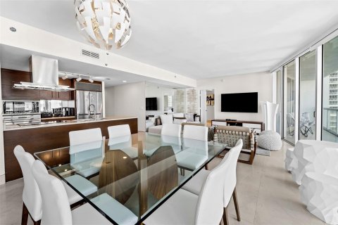 Copropriété à louer à Miami, Floride: 2 chambres, 139.35 m2 № 2152583 - photo 9