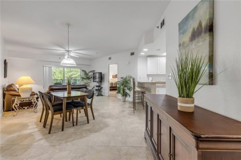 Condo in New Smyrna Beach, Florida, 2 bedrooms  № 1677613 - photo 7