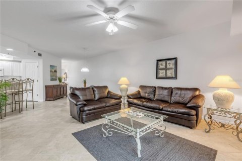 Condo in New Smyrna Beach, Florida, 2 bedrooms  № 1677613 - photo 19