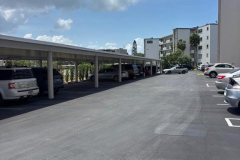 Condo in Bradenton, Florida, 1 bedroom № 2231876 - photo 16