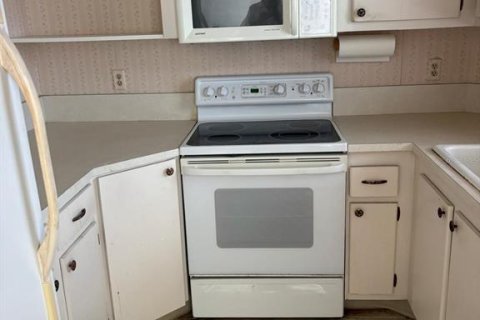 Condo in Bradenton, Florida, 1 bedroom № 2231876 - photo 13