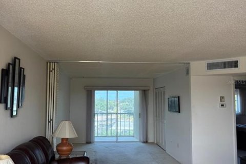Condo in Bradenton, Florida, 1 bedroom № 2231876 - photo 5