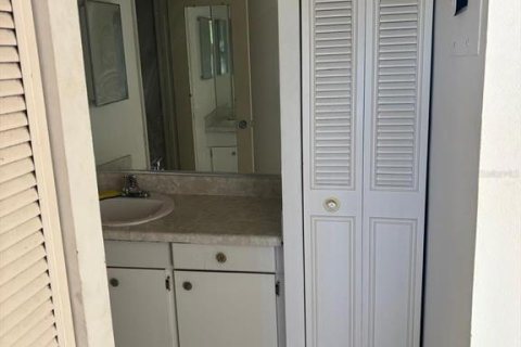 Condo in Bradenton, Florida, 1 bedroom № 2231876 - photo 12