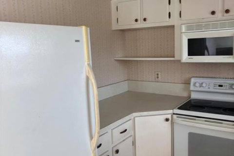Condo in Bradenton, Florida, 1 bedroom № 2231876 - photo 15