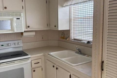Condo in Bradenton, Florida, 1 bedroom № 2231876 - photo 14