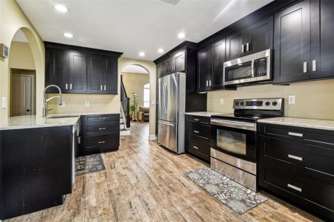 Купить виллу или дом в Тампа, Флорида 4 комнаты, 220.55м2, № 1832979 - фото 26
