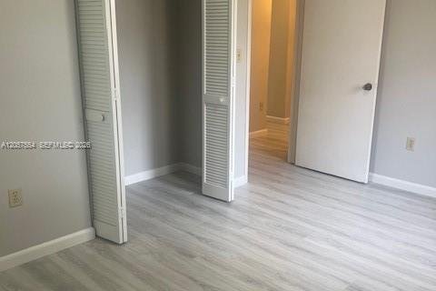 Снять в аренду виллу или дом в Майами, Флорида 3 спальни, 117.99м2, № 2191911 - фото 14