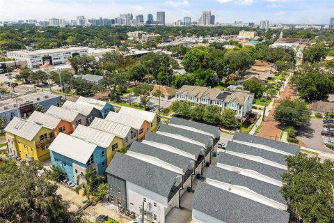 Touwnhouse à vendre à Orlando, Floride: 3 chambres, 202.62 m2 № 2428711 - photo 21
