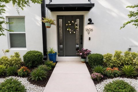 Touwnhouse à vendre à Orlando, Floride: 3 chambres, 202.62 m2 № 2428711 - photo 2