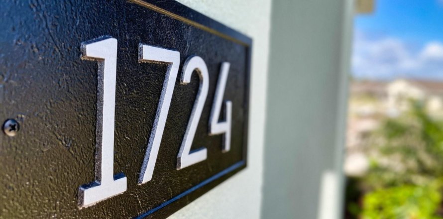 Дом в Палм-Бей, Флорида 3 спальни, 173.45м2 № 1074658