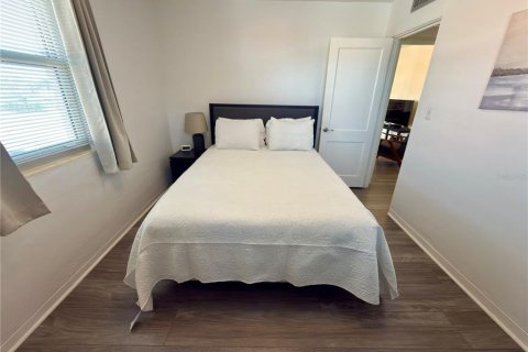 Copropriété à vendre à Saint Pete Beach, Floride: 1 chambre, 45.99 m2 № 2431682 - photo 24