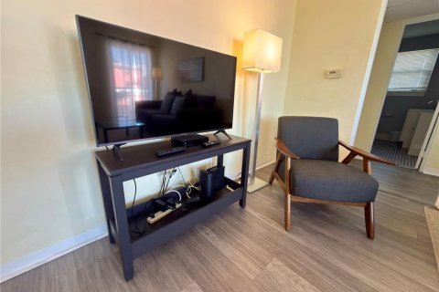 Copropriété à vendre à Saint Pete Beach, Floride: 1 chambre, 45.99 m2 № 2431682 - photo 19