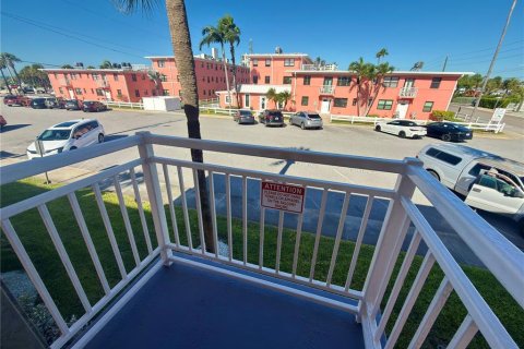 Copropriété à vendre à Saint Pete Beach, Floride: 1 chambre, 45.99 m2 № 2431682 - photo 17