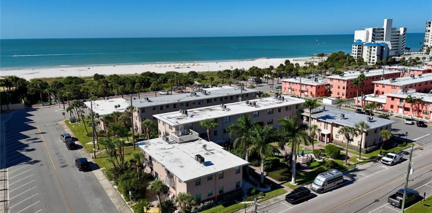 Condo à Saint Pete Beach, Floride, 1 chambre  № 2431682
