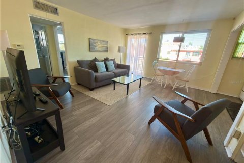 Copropriété à vendre à Saint Pete Beach, Floride: 1 chambre, 45.99 m2 № 2431682 - photo 13
