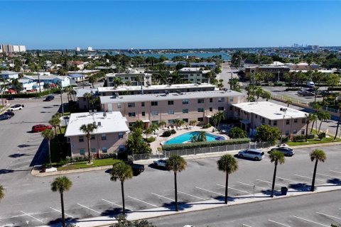 Copropriété à vendre à Saint Pete Beach, Floride: 1 chambre, 45.99 m2 № 2431682 - photo 7