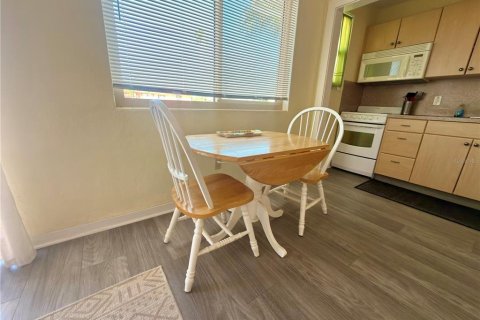 Copropriété à vendre à Saint Pete Beach, Floride: 1 chambre, 45.99 m2 № 2431682 - photo 21