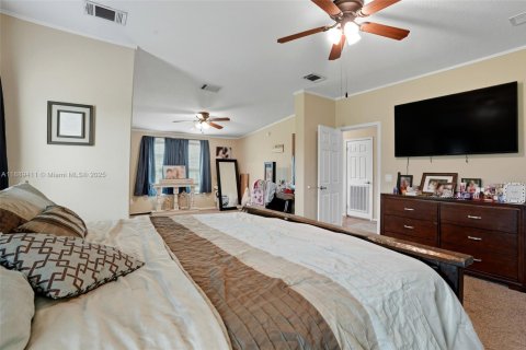 House in LaBelle, Florida 4 bedrooms № 1946173 - photo 19