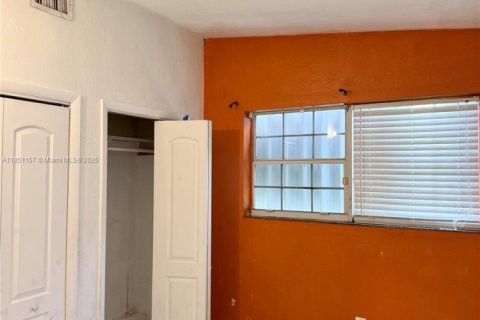 House in West Park, Florida 4 bedrooms № 1854789 - photo 13