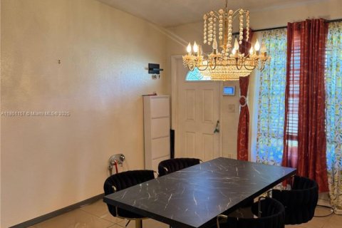 House in West Park, Florida 4 bedrooms № 1854789 - photo 7