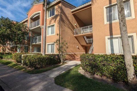 Copropriété à louer à Coconut Creek, Floride: 2 chambres, 103.31 m2 № 1941607 - photo 1