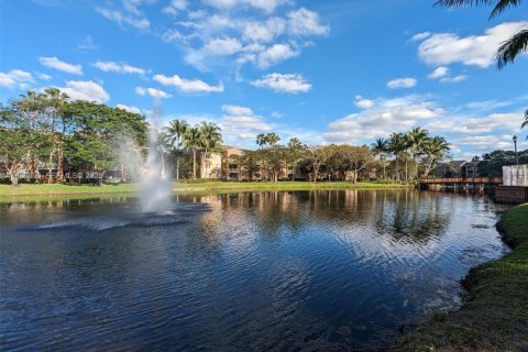Condominio en alquiler en Coconut Creek, Florida, 2 dormitorios, 103.31 m2 № 1941607 - foto 18
