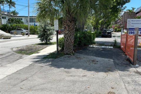 Купить кондоминиум в Норт-Майами-Бич, Флорида 2 спальни, 100.8м2, № 1861887 - фото 29