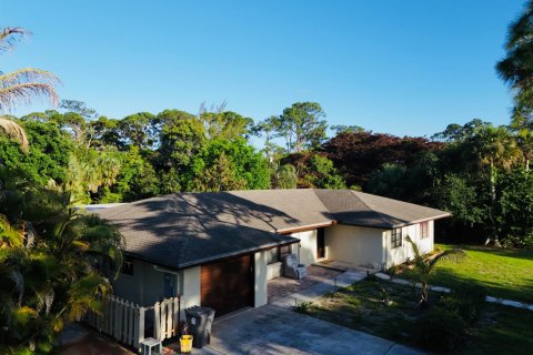 House in Palm Beach Gardens, Florida 4 bedrooms, 180.32 sq.m. № 2181377