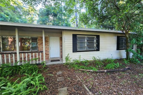 House in Gainesville, Florida 3 bedrooms, 180.6 sq.m. № 2234469