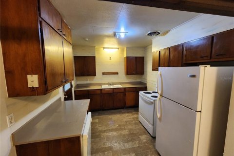House in Gainesville, Florida 3 bedrooms, 180.6 sq.m. № 2234469 - photo 2