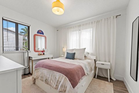 Villa ou maison à vendre à North Miami Beach, Floride: 3 chambres, 103.12 m2 № 1965292 - photo 16