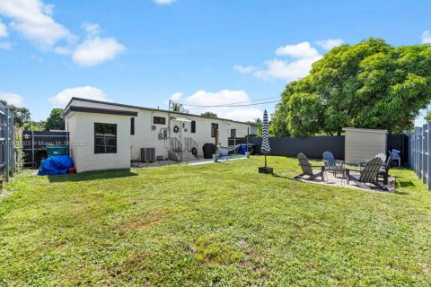 Villa ou maison à vendre à North Miami Beach, Floride: 3 chambres, 103.12 m2 № 1965292 - photo 20