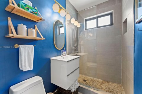 Villa ou maison à vendre à North Miami Beach, Floride: 3 chambres, 103.12 m2 № 1965292 - photo 15