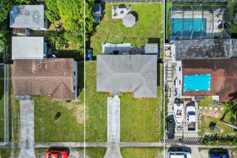 Villa ou maison à vendre à North Miami Beach, Floride: 3 chambres, 103.12 m2 № 1965292 - photo 24